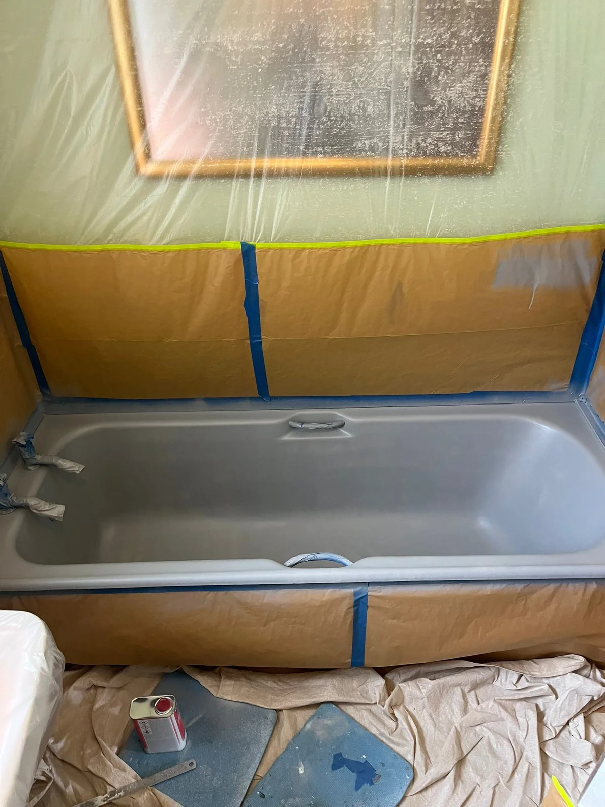 Built-in bath refinishing — Preparation